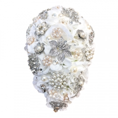 Rhinestone Jewelry Brooch Bouquet in Creamy White