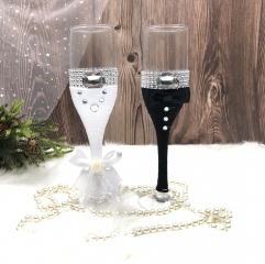 Bride and Groom Wedding Champagne Toasting Flute with Rhinestone