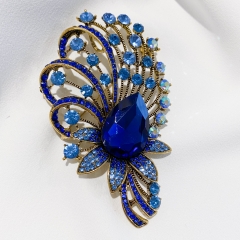 Blue Imitation Zircon Crystal Flower Pattern Elegant Brooch DIY Bouquets for Women